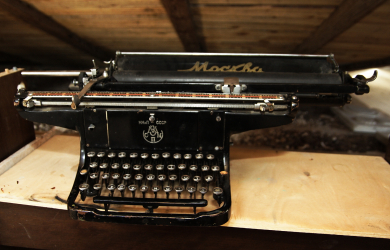 Typewriter &Quot;Moskva&Quot;