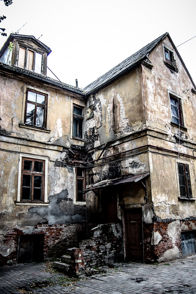 Abandoned House Via @Atisgailis