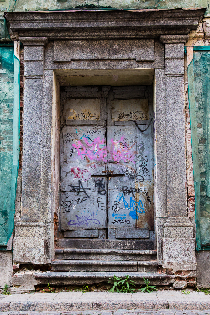 Colored Doors Via @Atisgailis